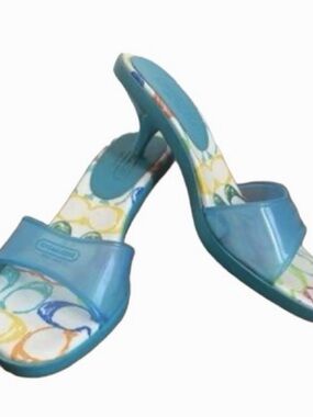 Coach  size 10 aqua blue jelly sandals kitten heel waterproof